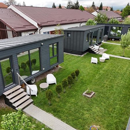 Villa Pixel - Tiny Campus Tîrgu Secuiesc Esterno foto