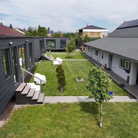 Villa Pixel - Tiny Campus Tîrgu Secuiesc Esterno foto