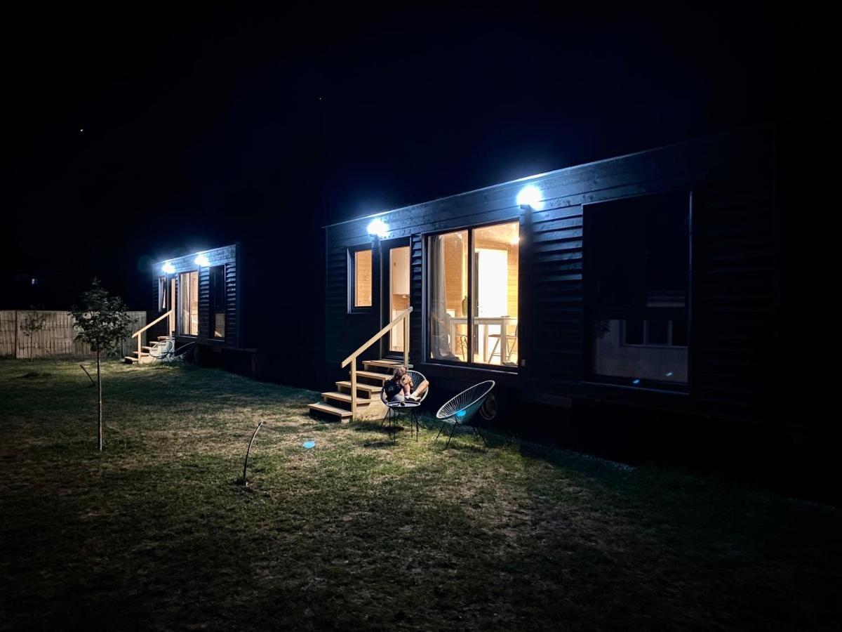 Villa Pixel - Tiny Campus Tîrgu Secuiesc Esterno foto