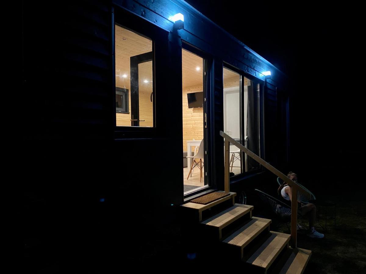 Villa Pixel - Tiny Campus Tîrgu Secuiesc Esterno foto