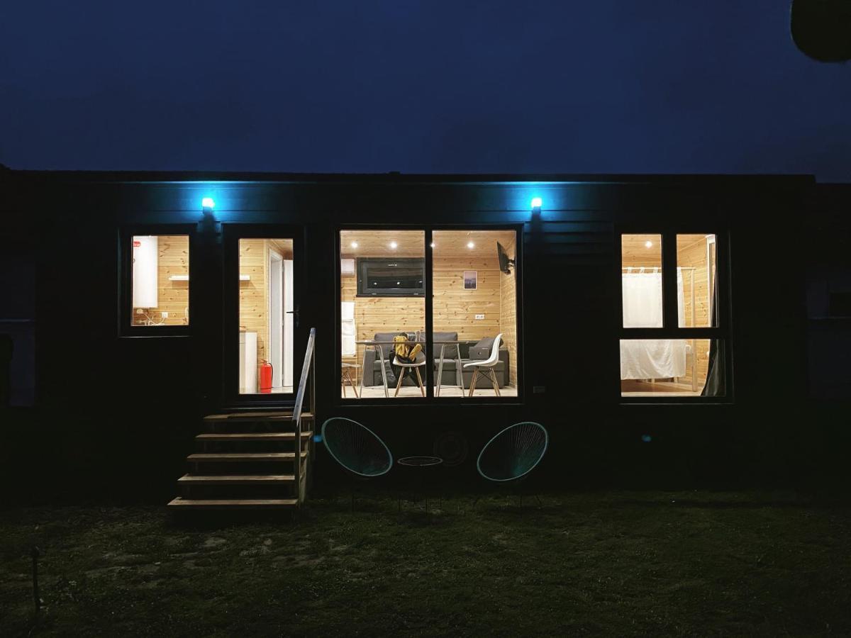 Villa Pixel - Tiny Campus Tîrgu Secuiesc Esterno foto