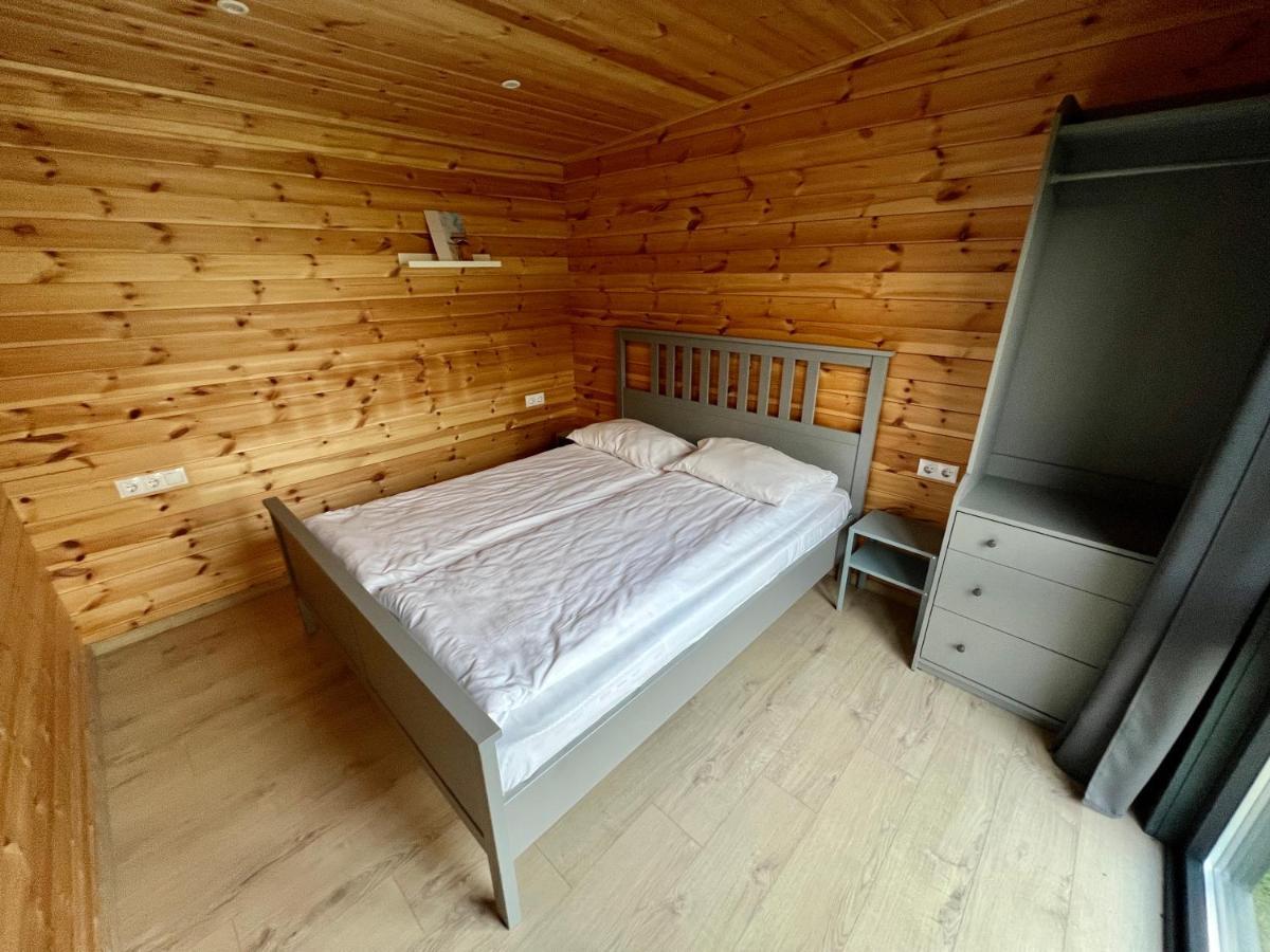 Villa Pixel - Tiny Campus Tîrgu Secuiesc Esterno foto