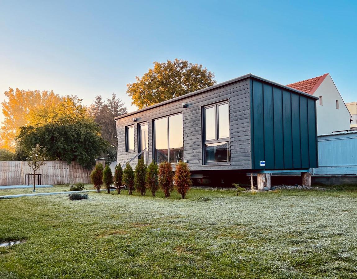 Villa Pixel - Tiny Campus Tîrgu Secuiesc Esterno foto