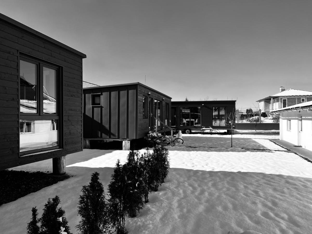 Villa Pixel - Tiny Campus Tîrgu Secuiesc Esterno foto