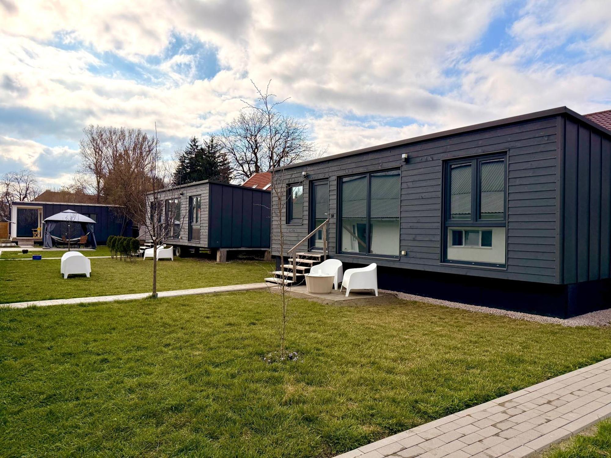Villa Pixel - Tiny Campus Tîrgu Secuiesc Esterno foto
