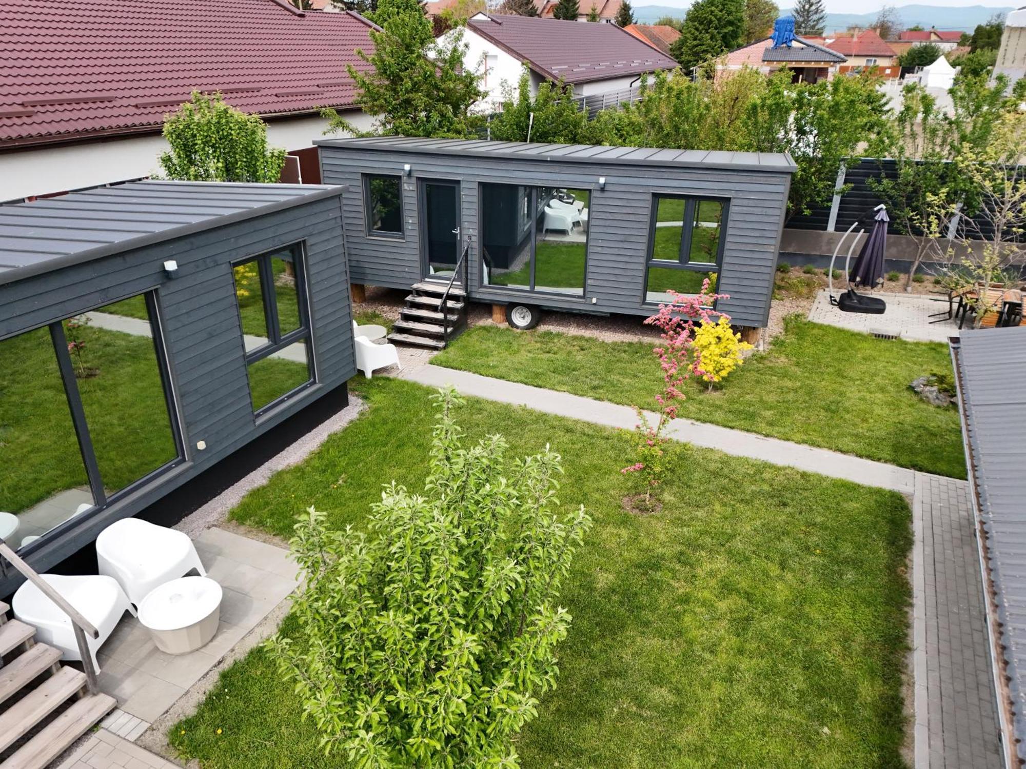Villa Pixel - Tiny Campus Tîrgu Secuiesc Esterno foto